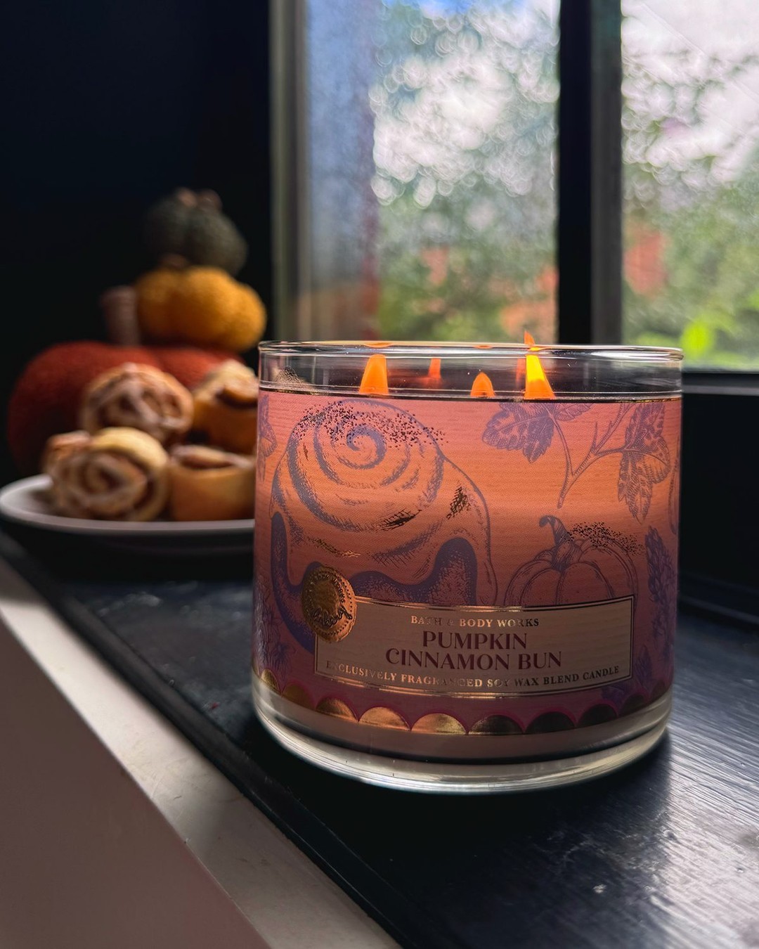 a pumpkin and cinnamon candle