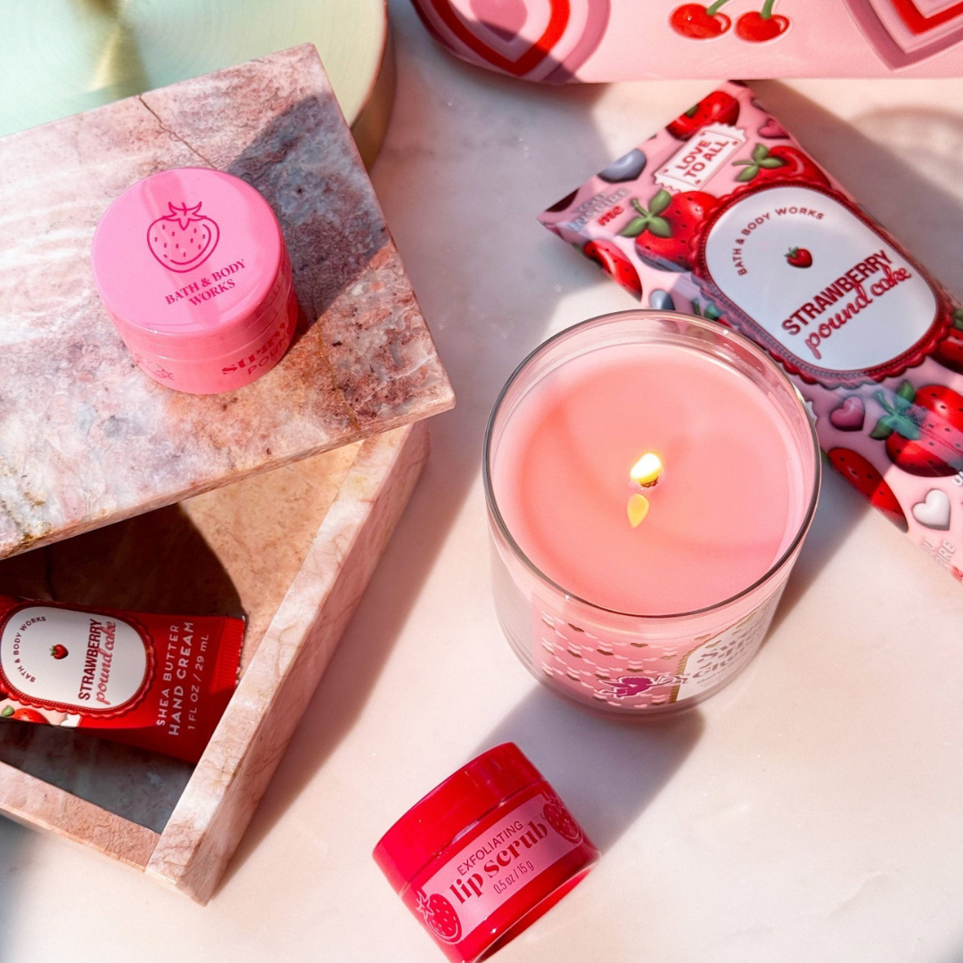 1 Bath & Body Works candle